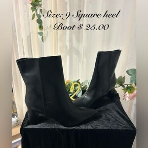 Chic Black Square Heel Boots